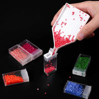 64 Grids 5D Diamond Painting Box Storage Containers Diamond With 200pcs Label Stickers DT9001